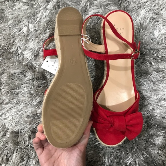 A new day Happy in the color Red - Picture 3 of 4